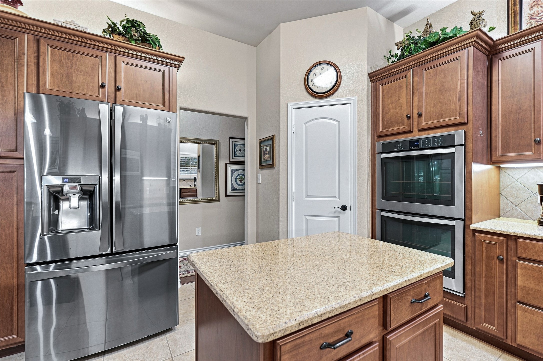 3711 Heatherwood Lane