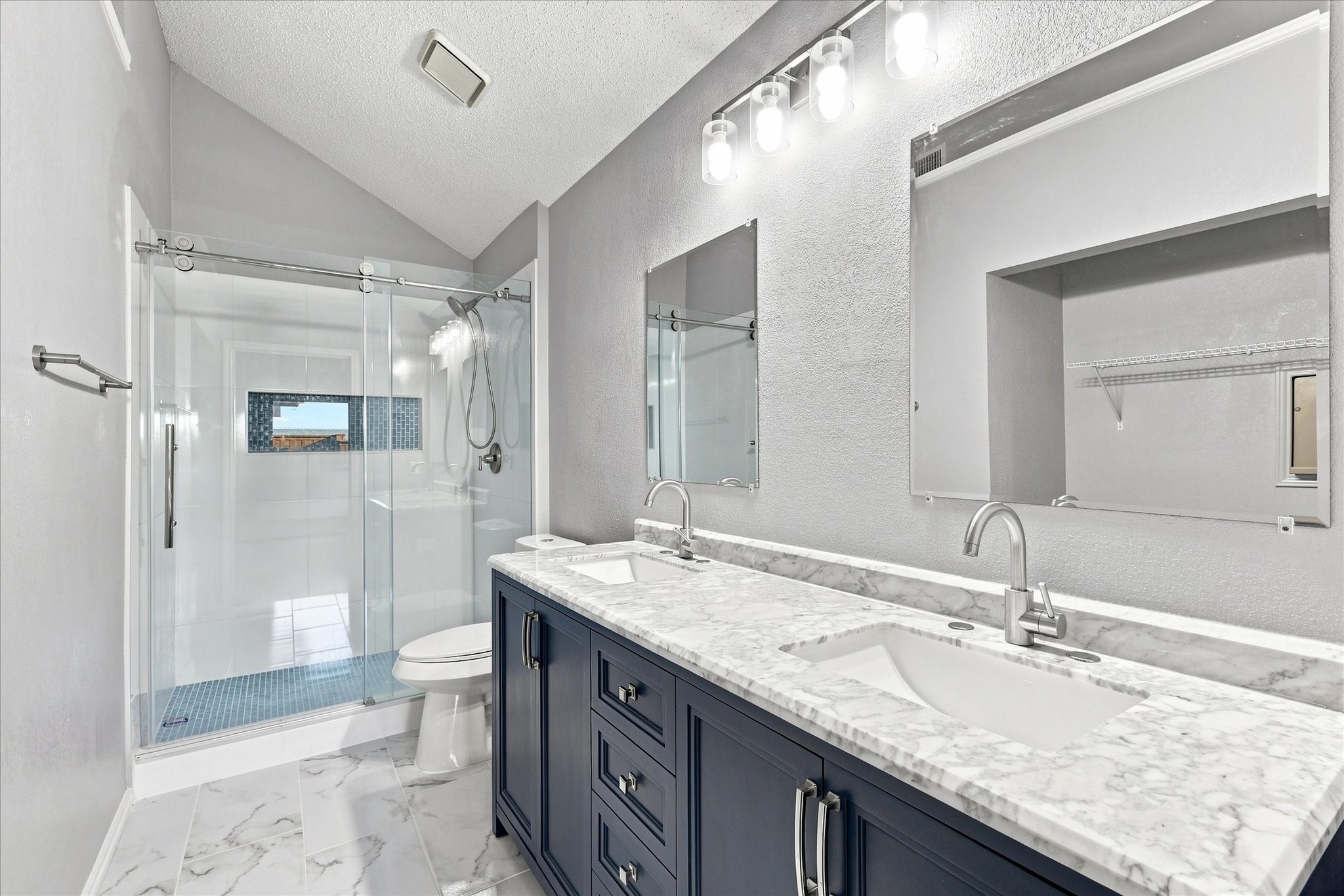 2109 Glen Heights Drive