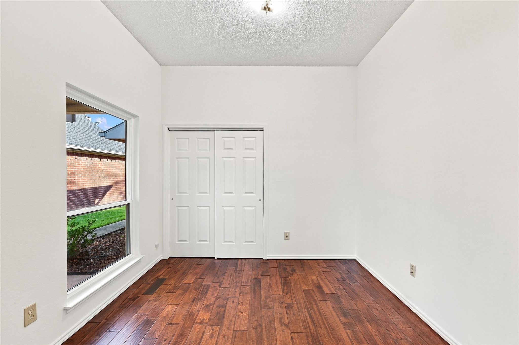 2109 Glen Heights Drive