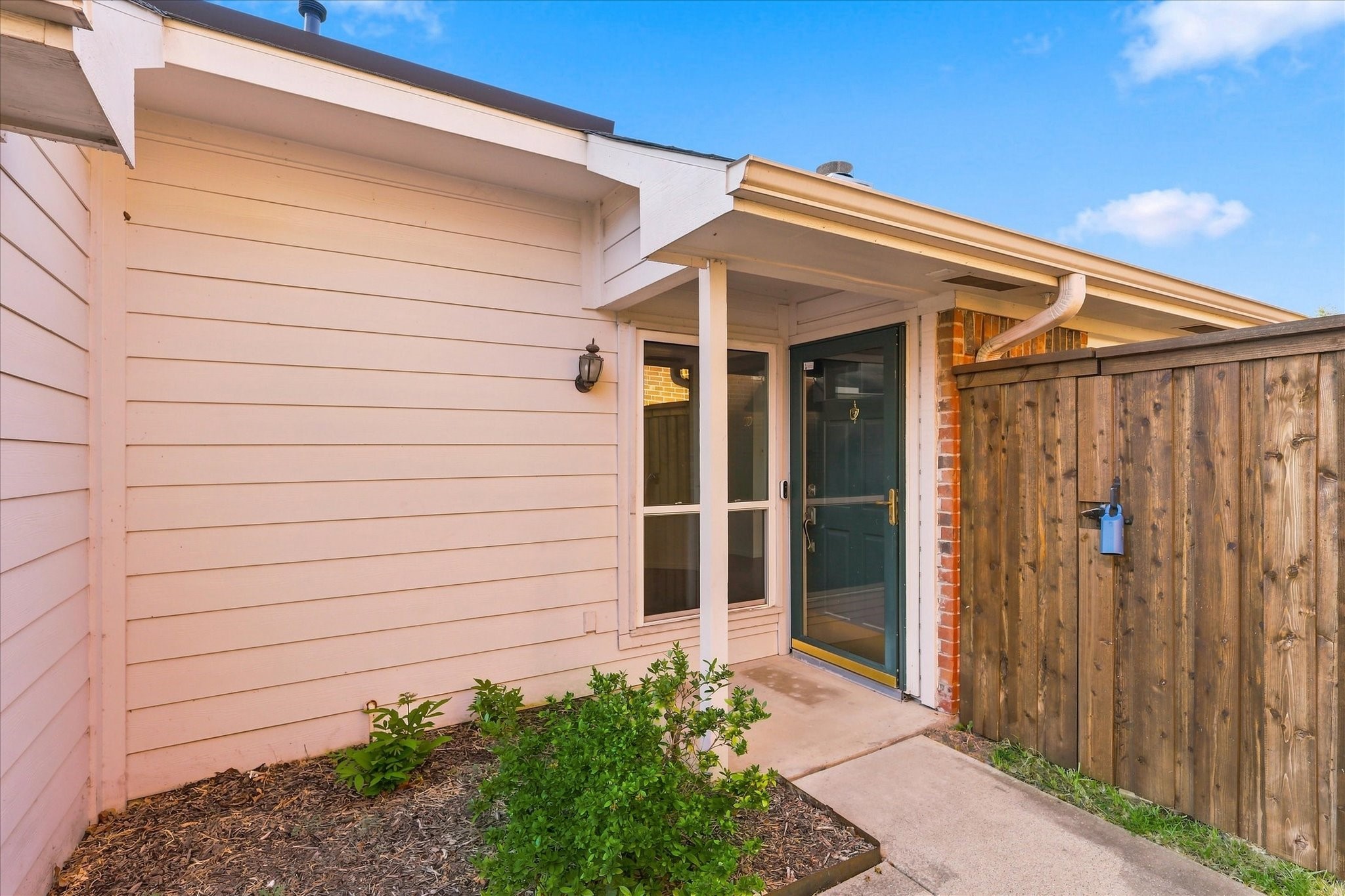 2109 Glen Heights Drive