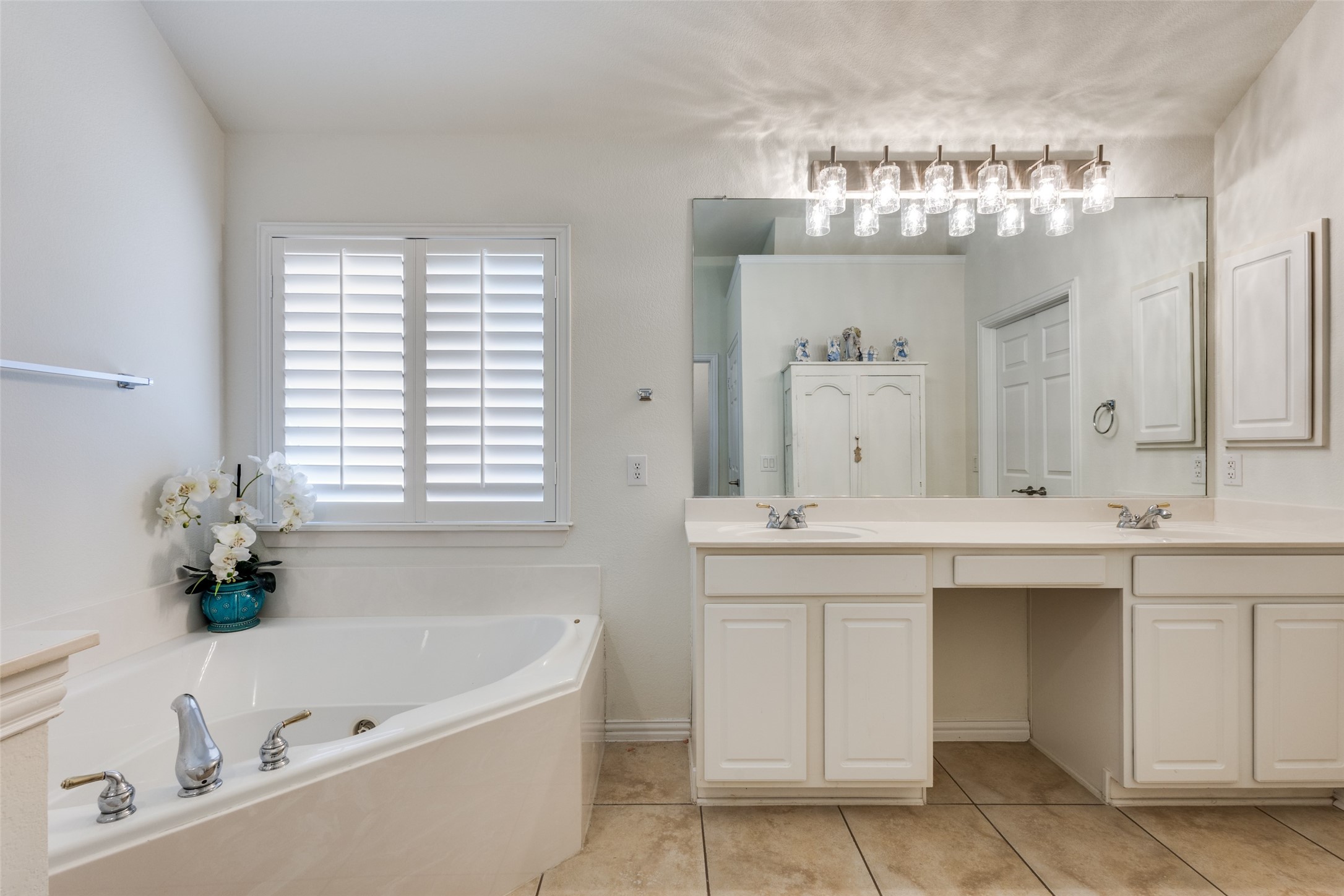 1377 Ranch House Drive