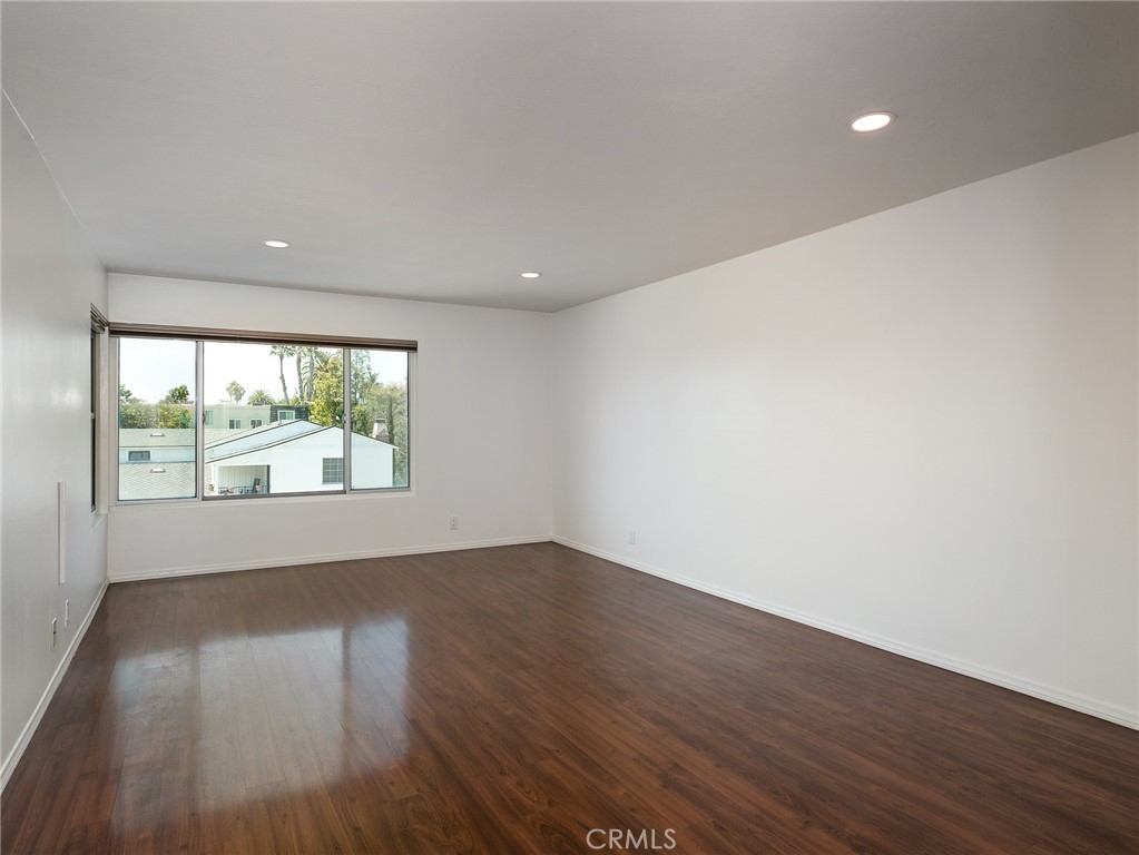 2500 2nd Street E 310