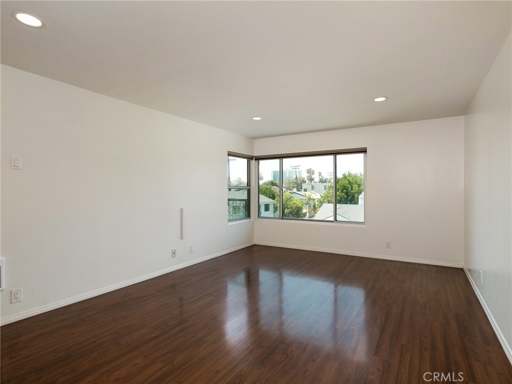 2500 2nd Street E 310