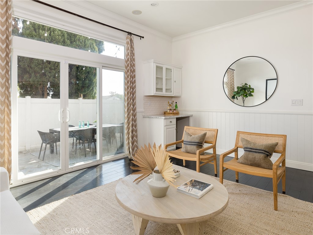 1732 Wollacott Street