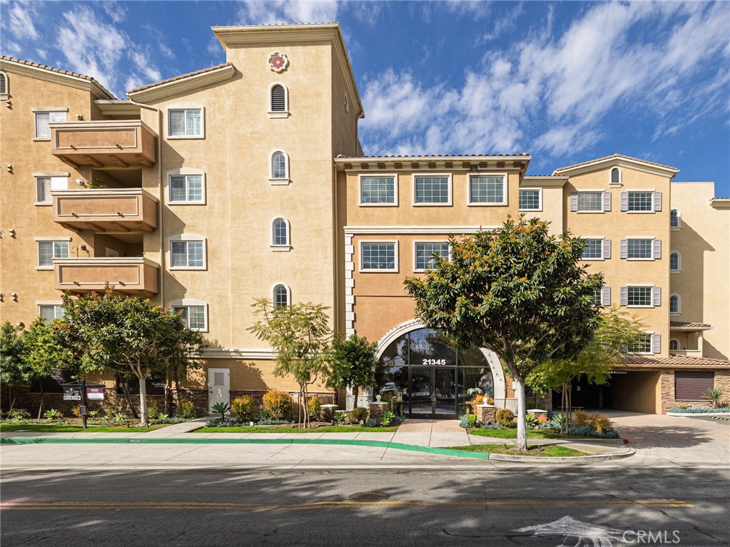 21345 Hawthorne Boulevard 415