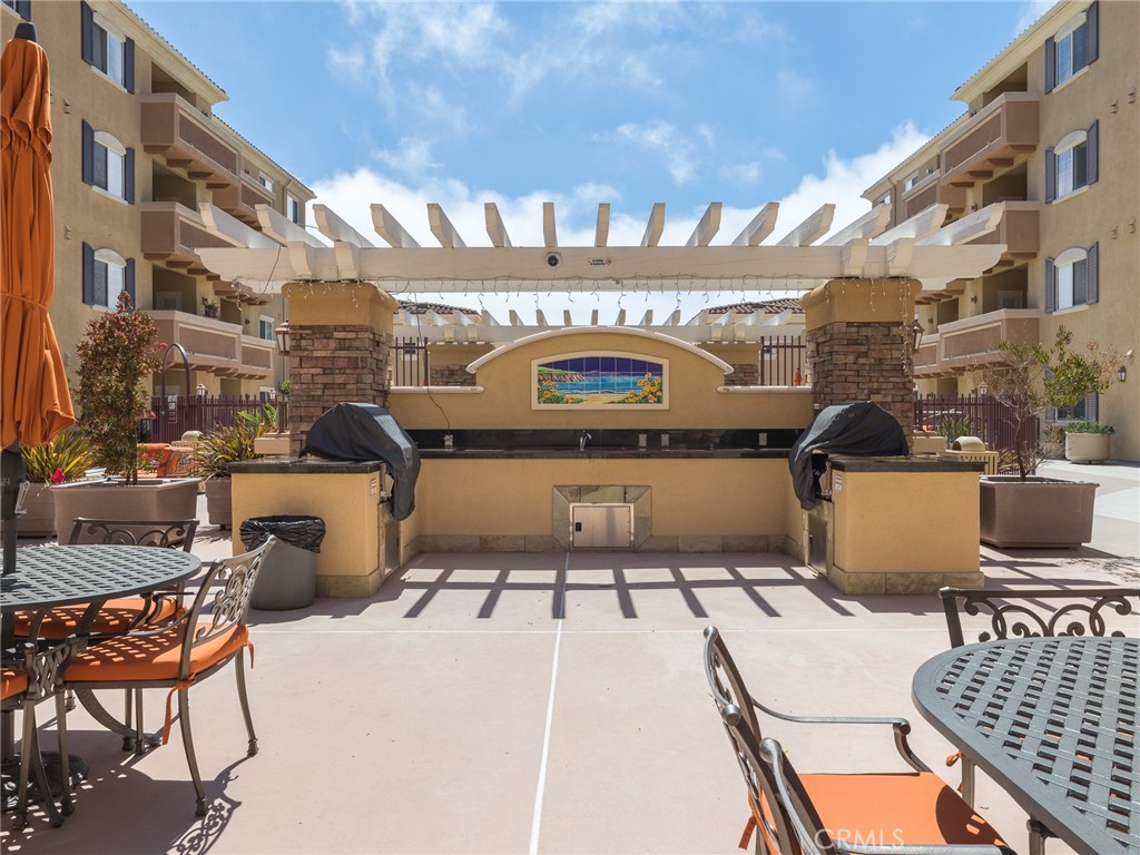 21345 Hawthorne Boulevard 415