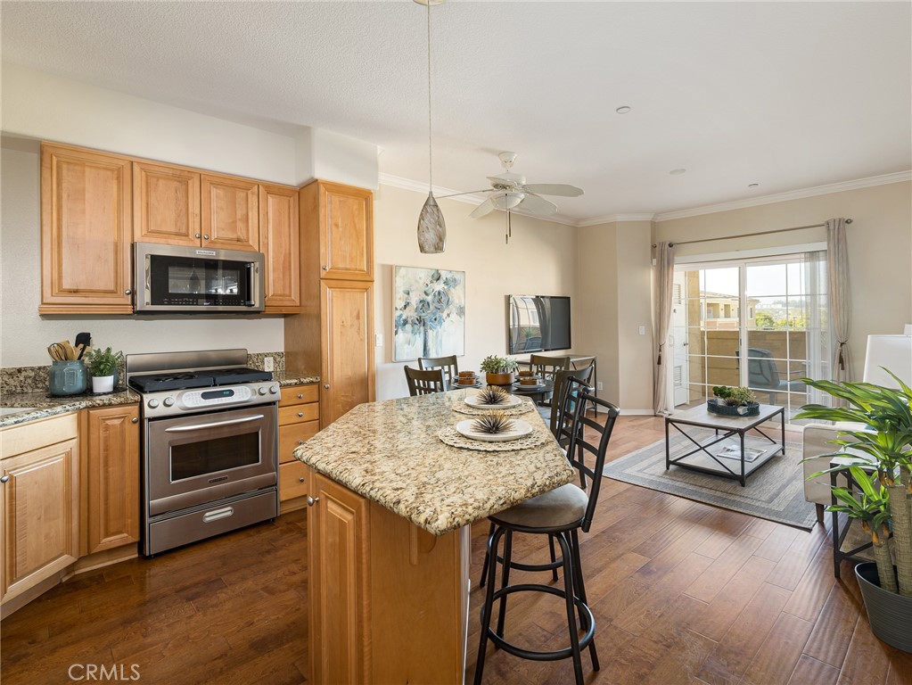 21345 Hawthorne Boulevard 415