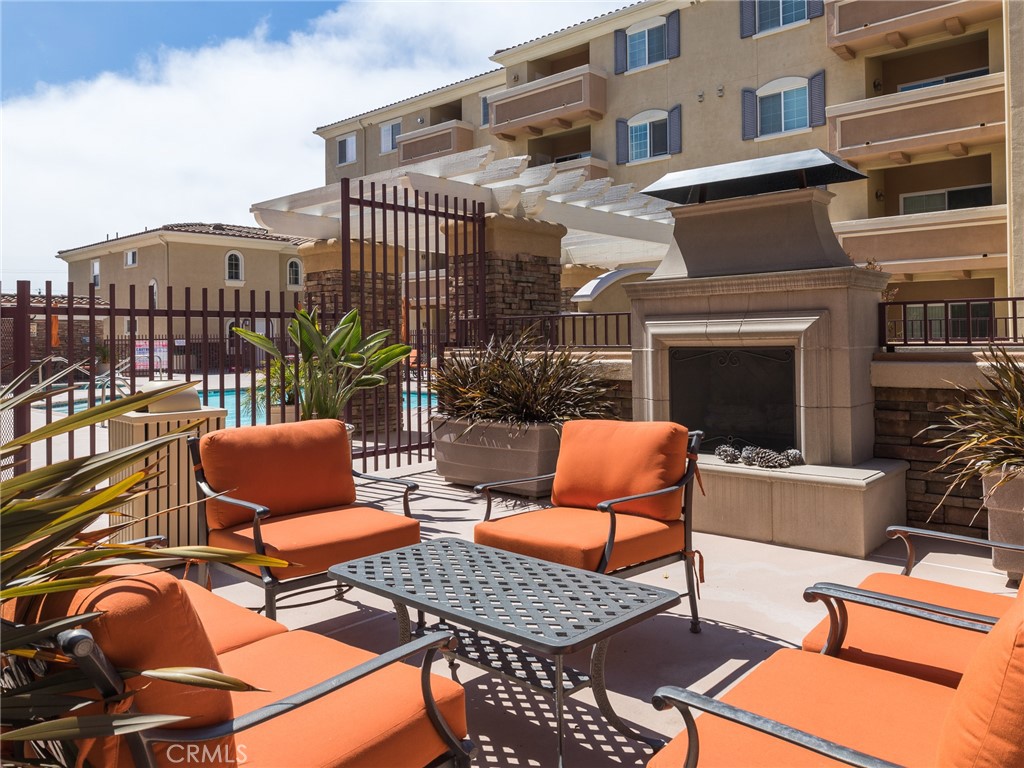 21345 Hawthorne Boulevard 415