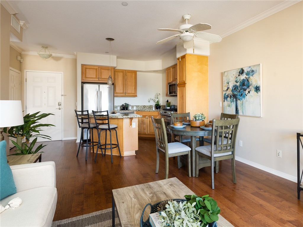 21345 Hawthorne Boulevard 415