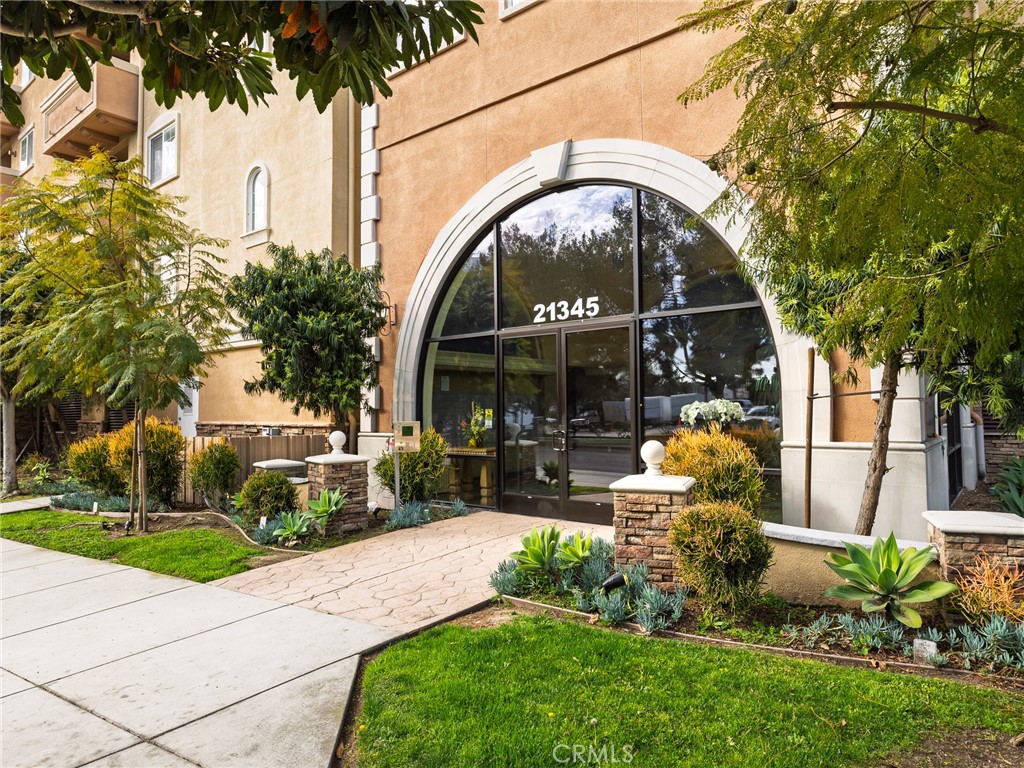 21345 Hawthorne Boulevard 415