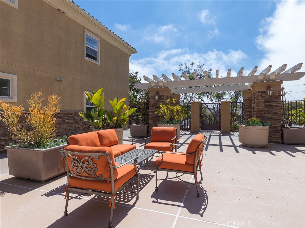 21345 Hawthorne Boulevard 415