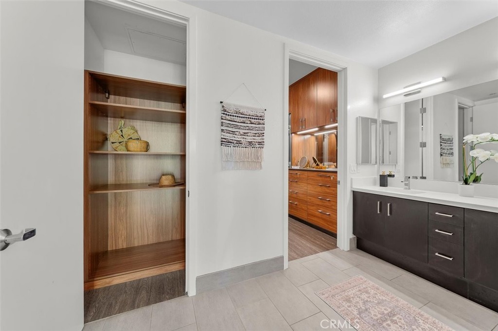 4140 Glencoe Avenue 409