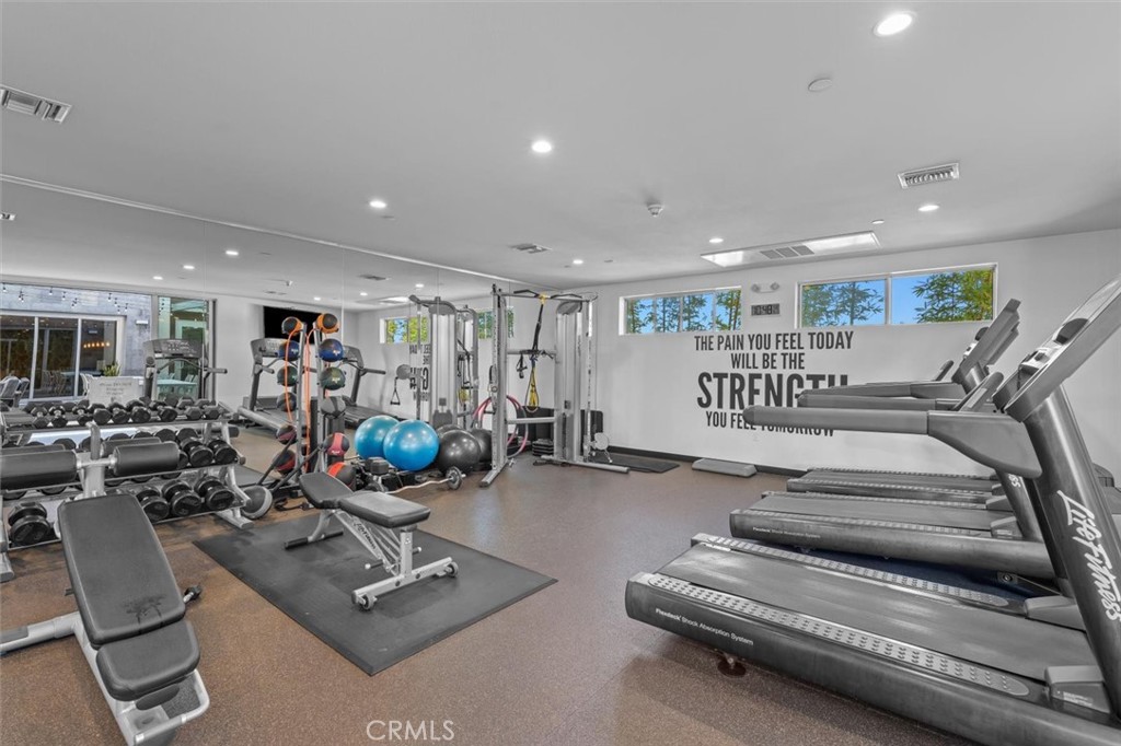 4140 Glencoe Avenue 409