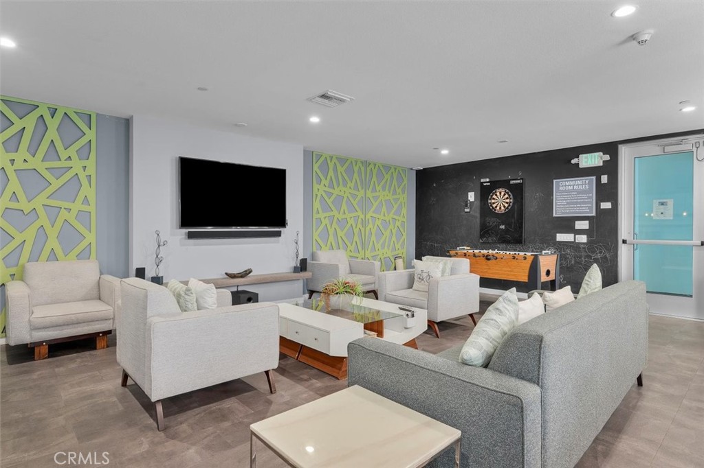 4140 Glencoe Avenue 409