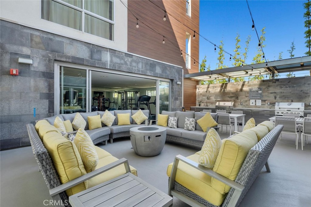 4140 Glencoe Avenue 409