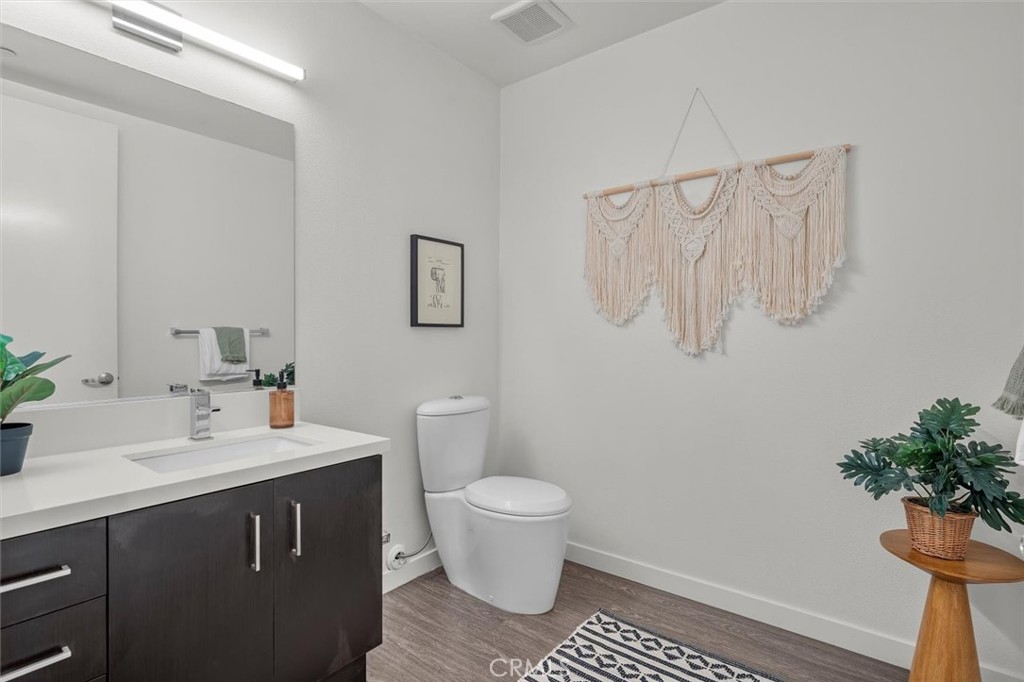 4140 Glencoe Avenue 409