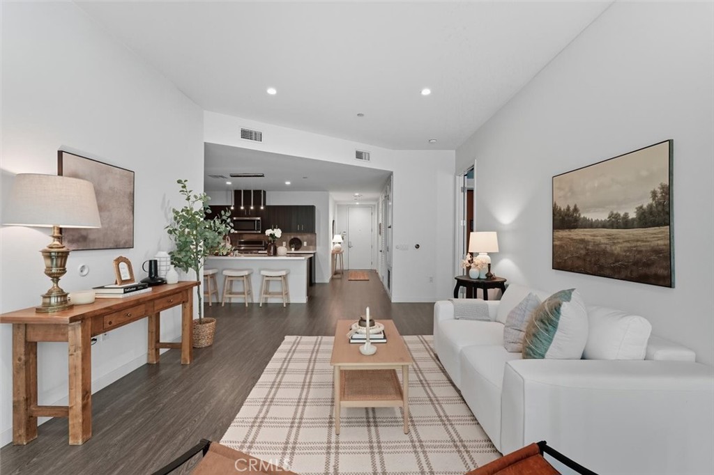 4140 Glencoe Avenue 409