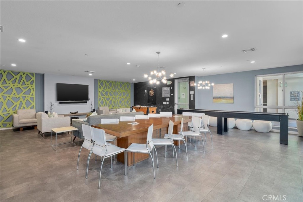 4140 Glencoe Avenue 409