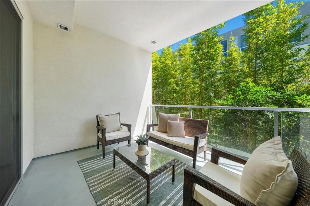 4140 Glencoe Avenue 409