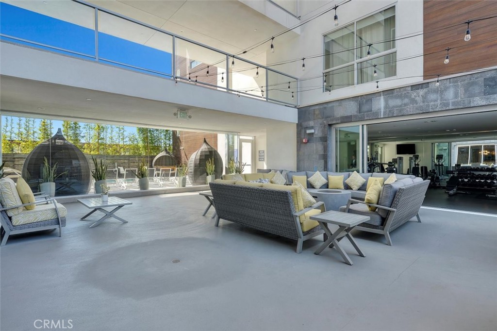 4140 Glencoe Avenue 409