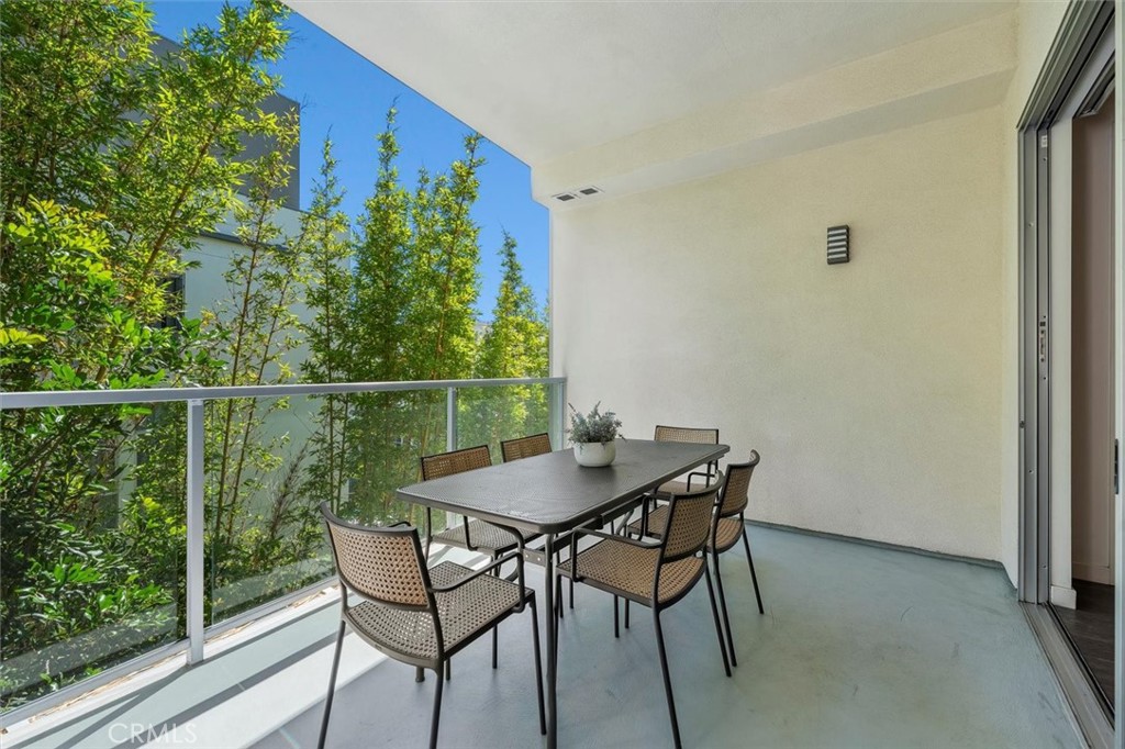 4140 Glencoe Avenue 409