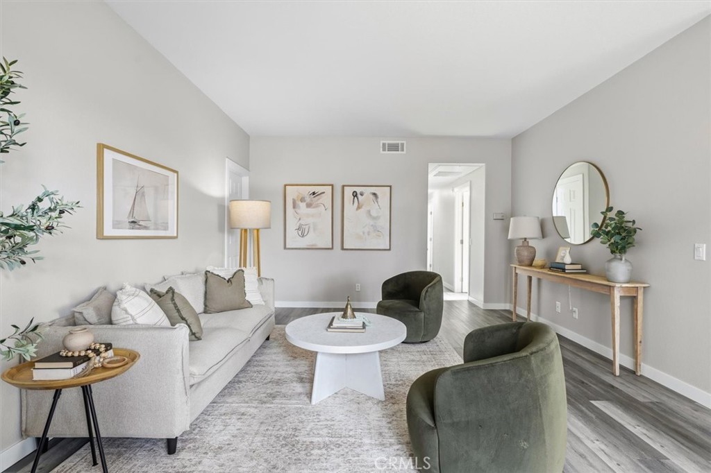 21854 Vermont Avenue S 8