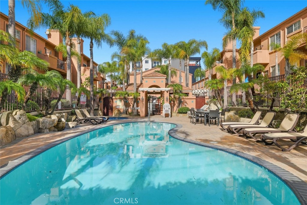 21854 Vermont Avenue S 8