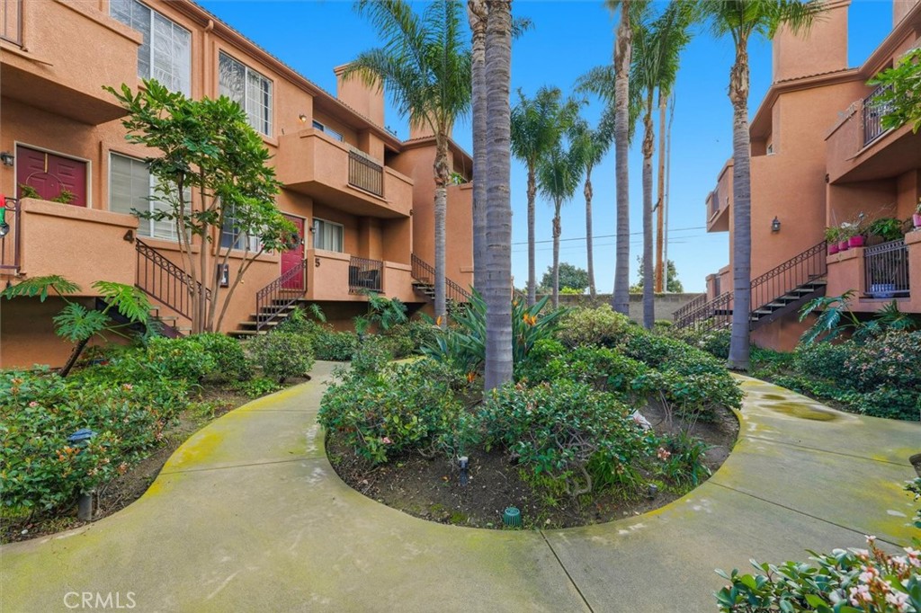 21854 Vermont Avenue S 8