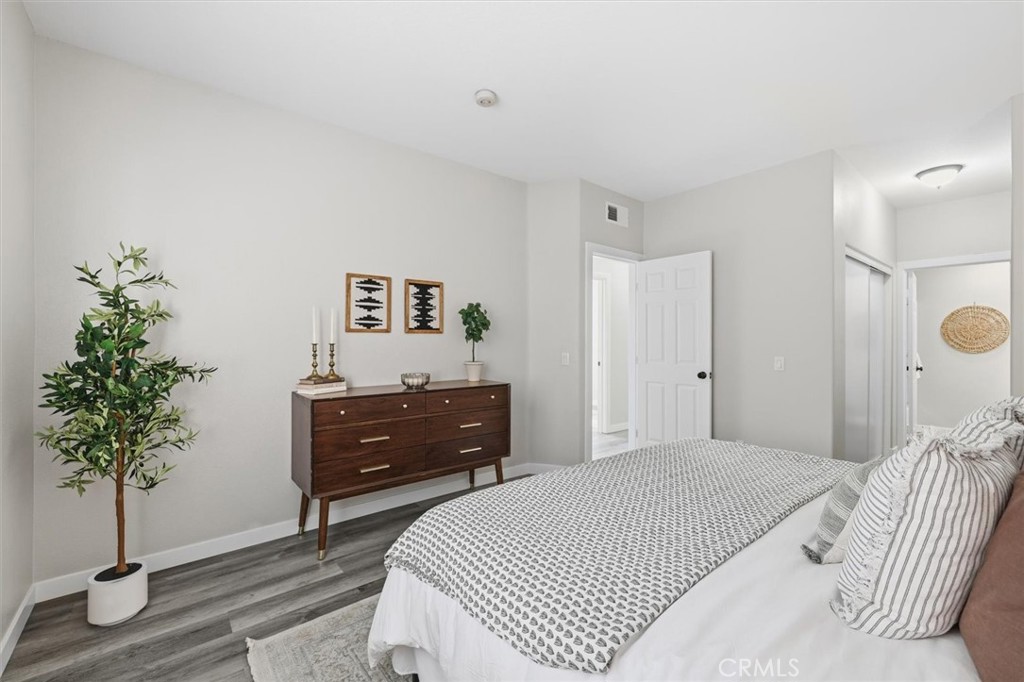 21854 Vermont Avenue S 8