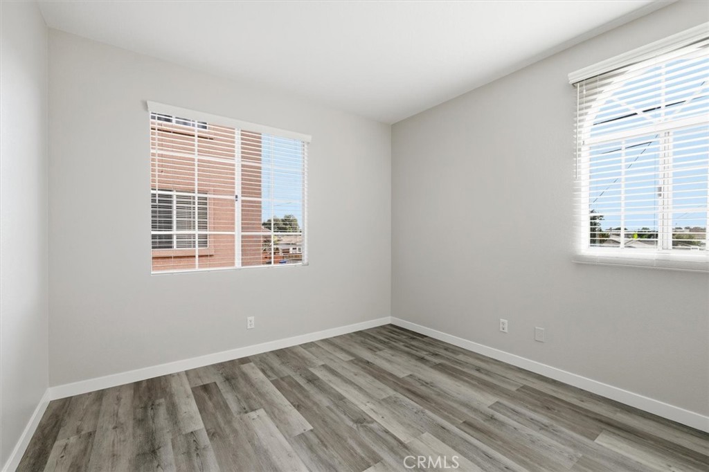 21854 Vermont Avenue S 8