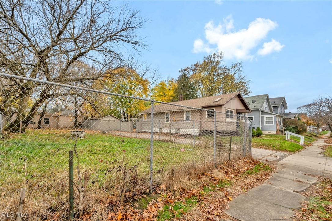 896 Concord Avenue