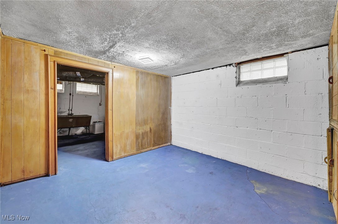 2400 Noble Road