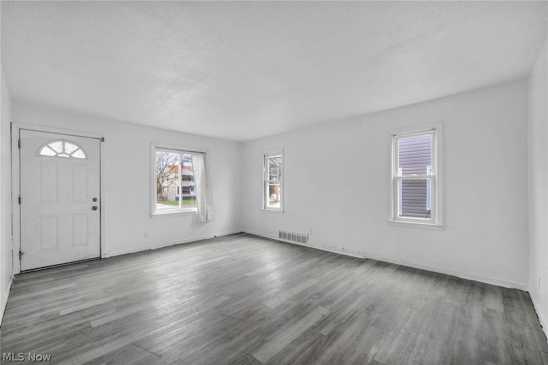 14905 Harvard Avenue