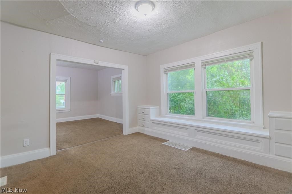 13512 Edgewood Avenue