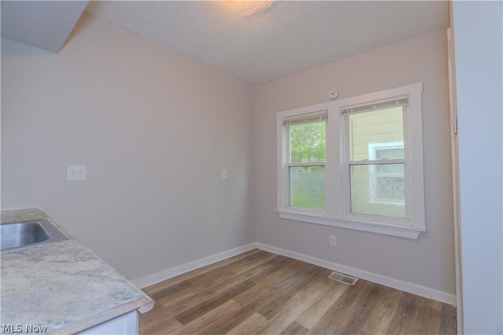 13512 Edgewood Avenue