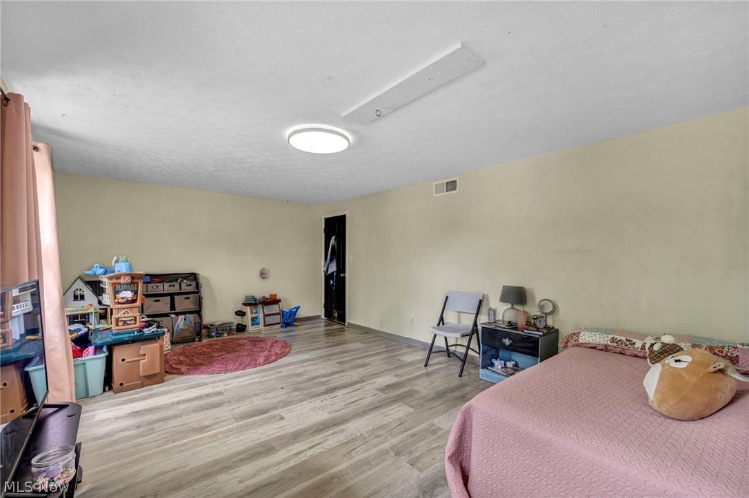 498 Bath Hills Boulevard