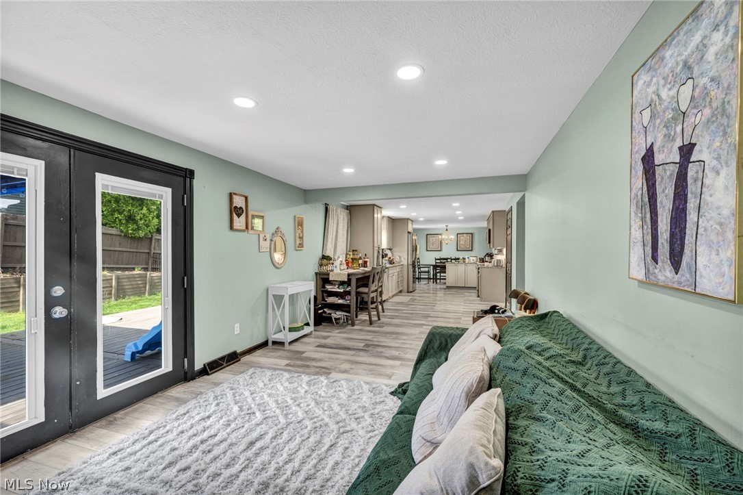 498 Bath Hills Boulevard