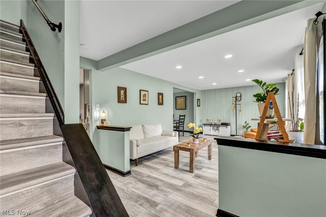498 Bath Hills Boulevard