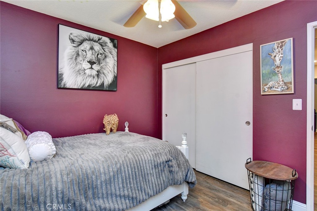 1925 Barrington Court