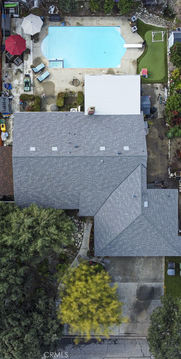 1925 Barrington Court