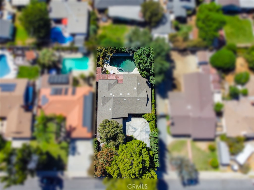 404 E Alvarado Street