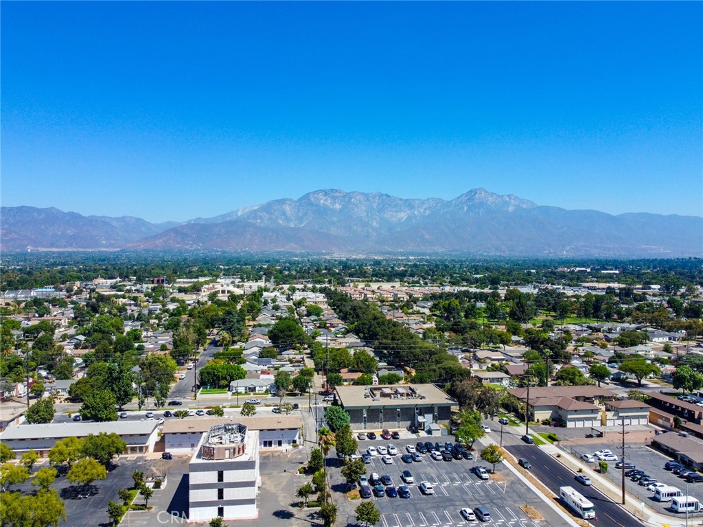 404 E Alvarado Street