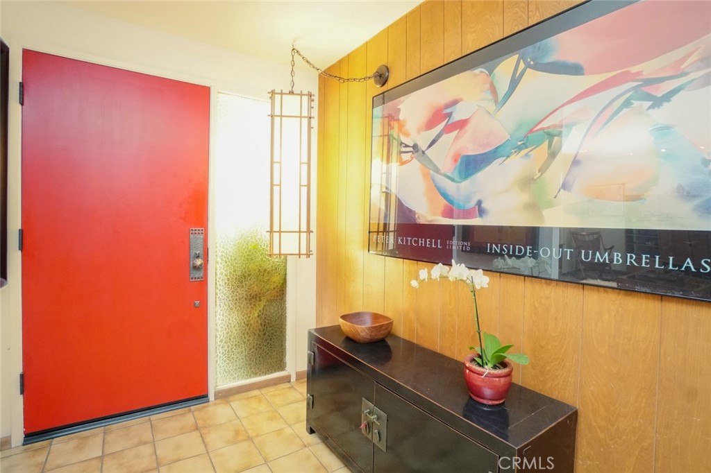 404 E Alvarado Street