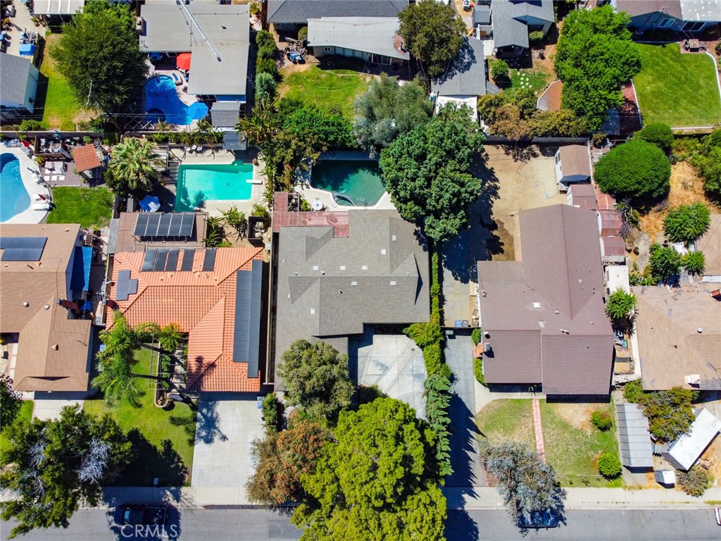 404 E Alvarado Street