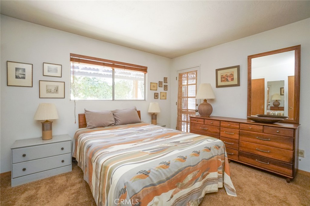 404 E Alvarado Street