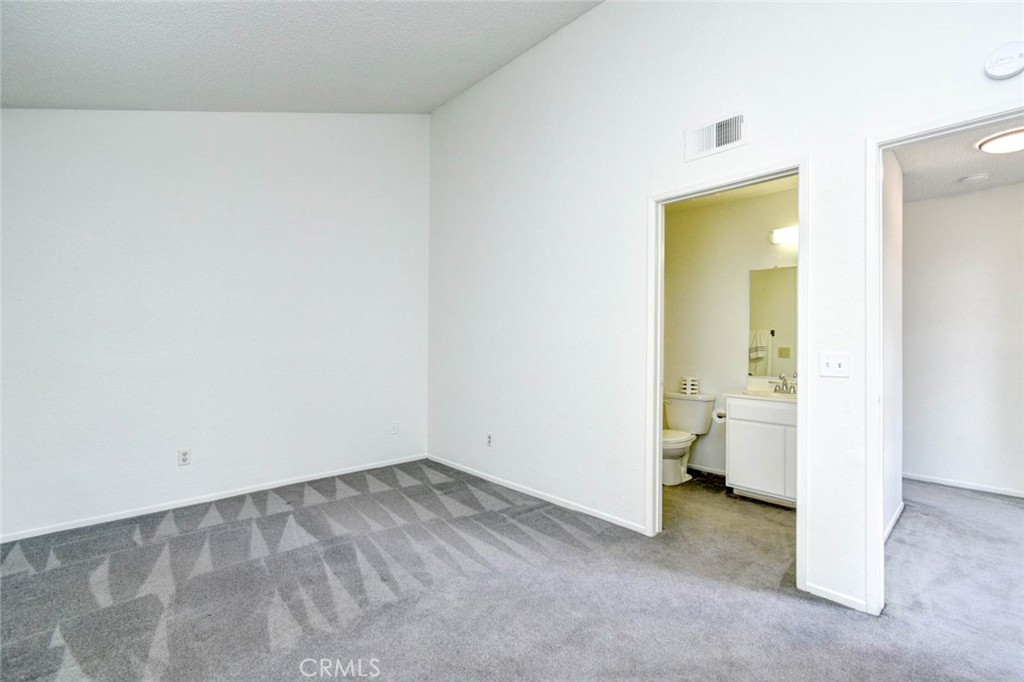 1706 S Mountain Avenue E