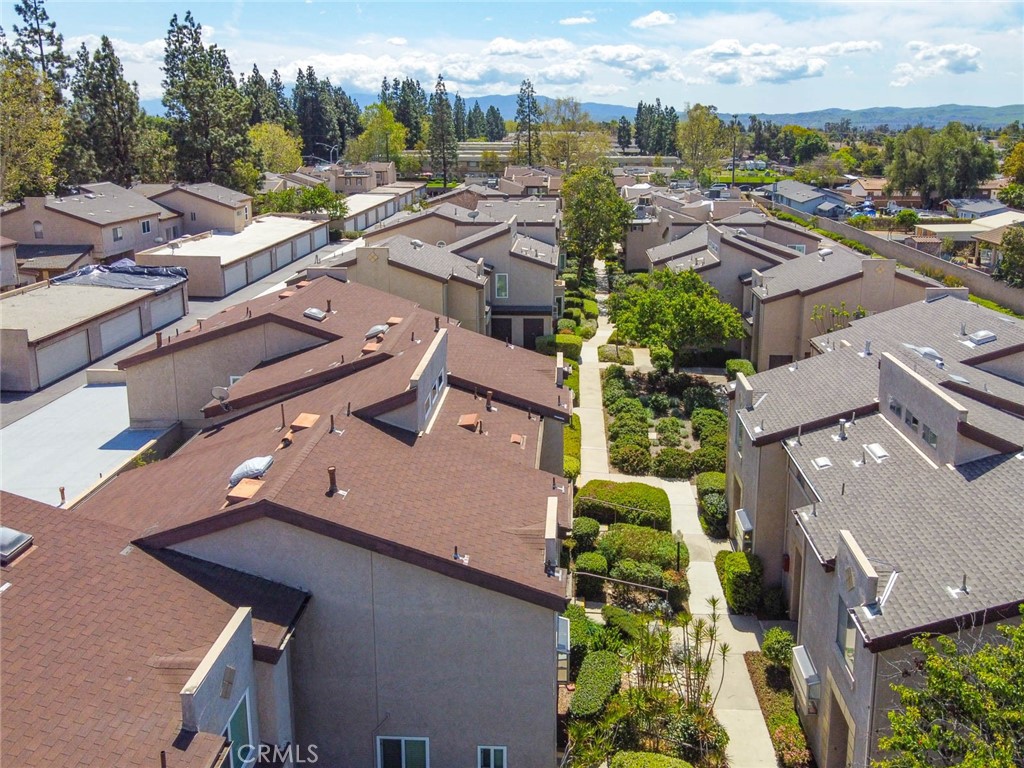 1706 S Mountain Avenue E