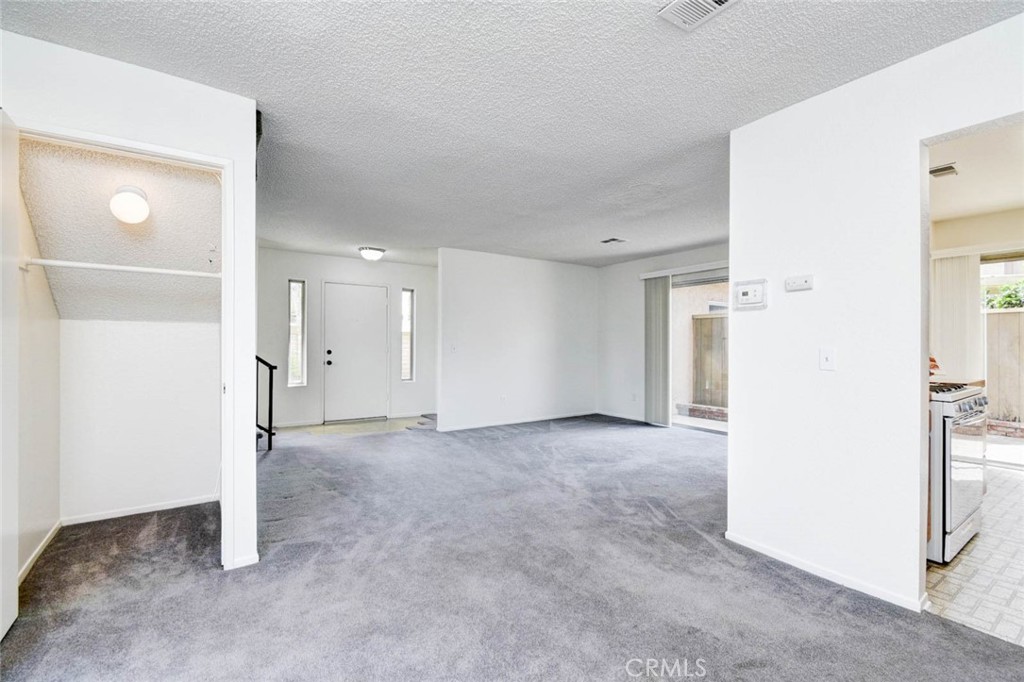 1706 S Mountain Avenue E