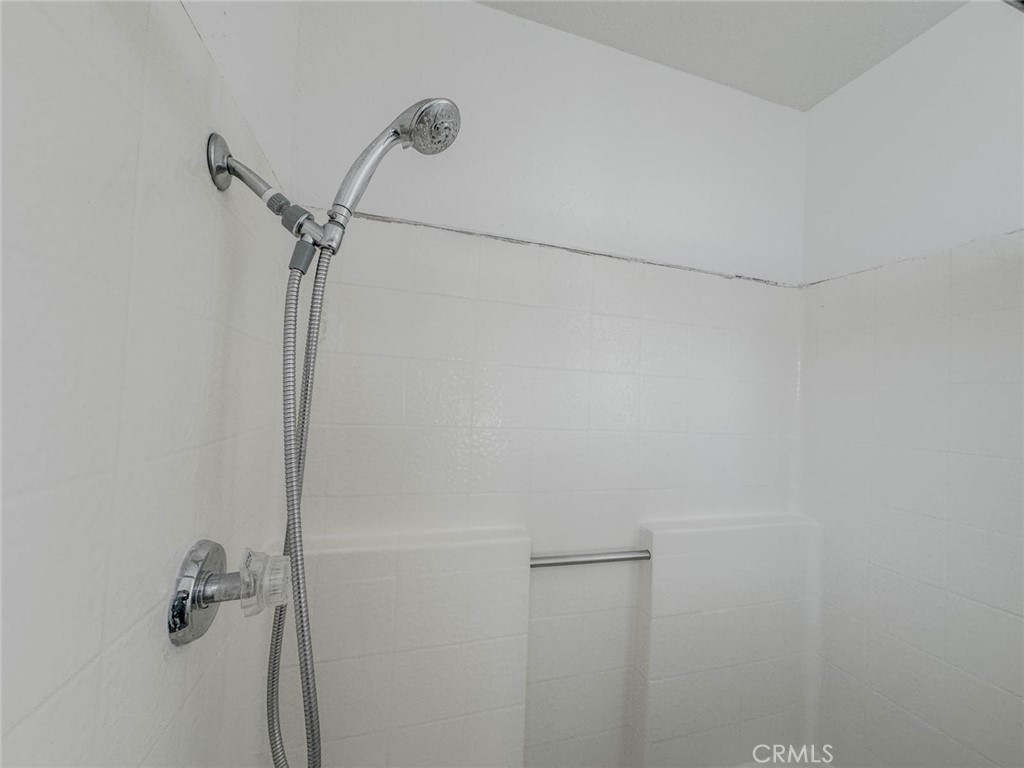 1706 S Mountain Avenue E