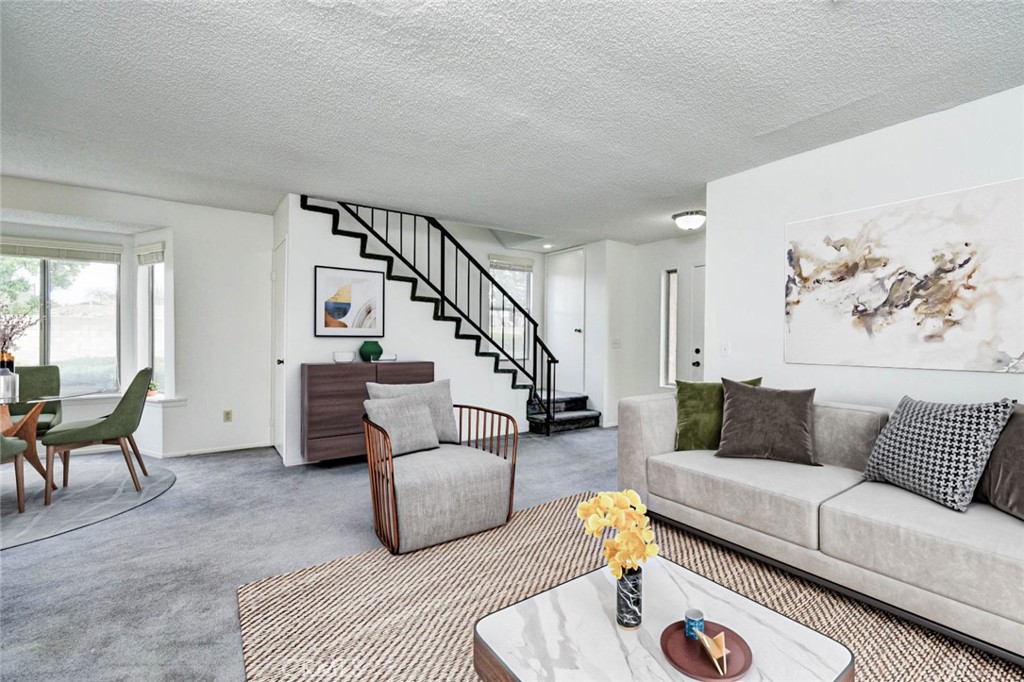 1706 S Mountain Avenue E